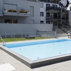 Yellow Flower With Pool - 5 Min To Wien
